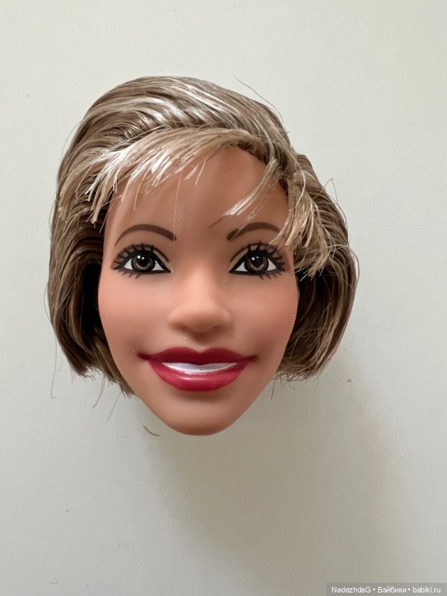 Голова Изабель Альенде Isabel Allende (фото 2)