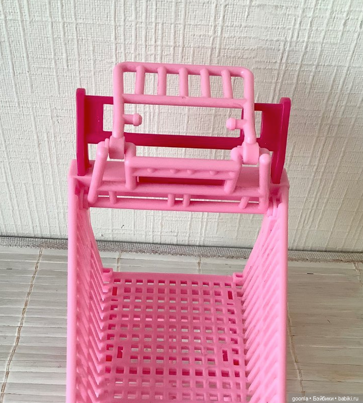 Магазинная тележка с покупками (фото 2)