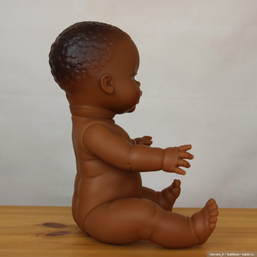 Paola Reina кукла - пупс Горди , девочка - мулатка, 34 см (фото 5)