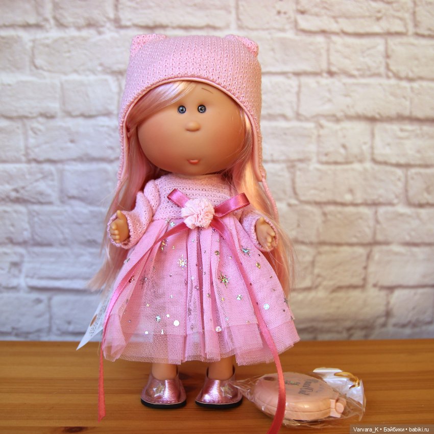 Nines D Onil кукла Mia Мия Speсial прямые розовые волосы, 30 см (фото 2)