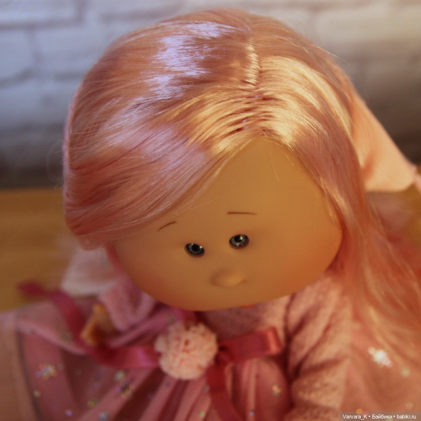Nines D Onil кукла Mia Мия Speсial прямые розовые волосы, 30 см (фото 8)
