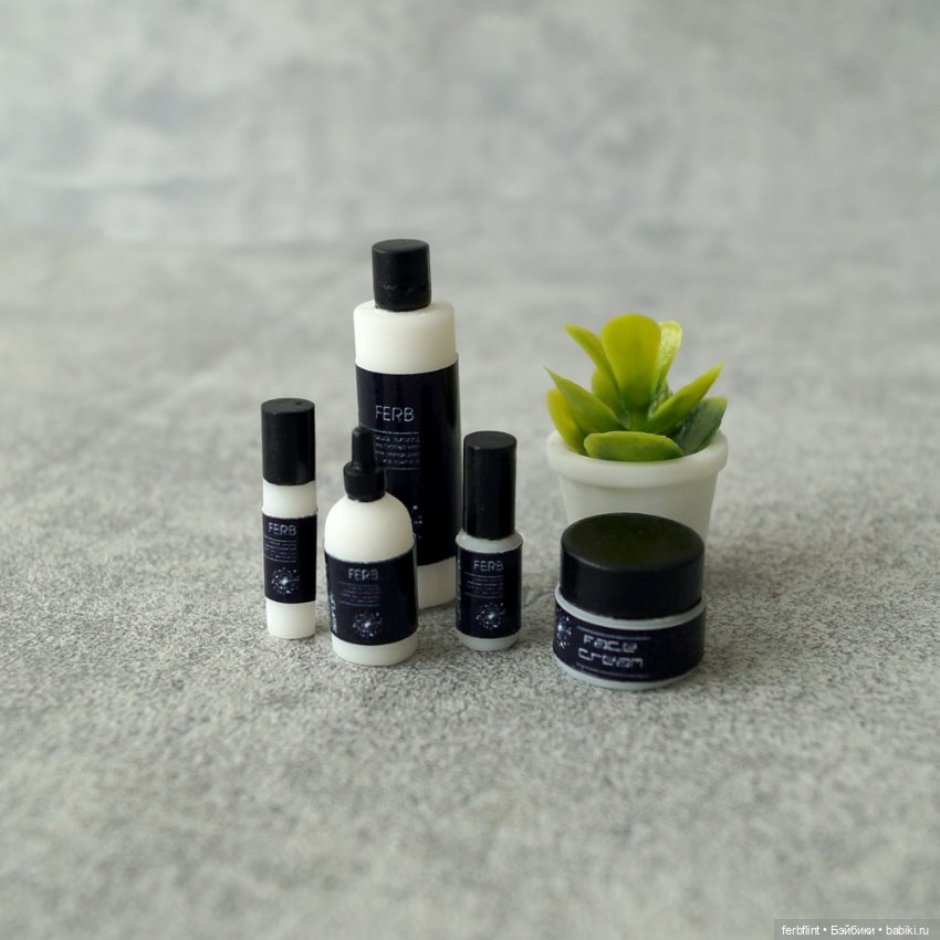 Набор кукольной косметики (масштаб 1:6) (фото 4)