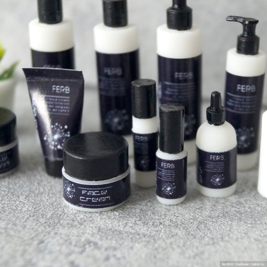 Набор кукольной косметики (масштаб 1:6) (фото 2)