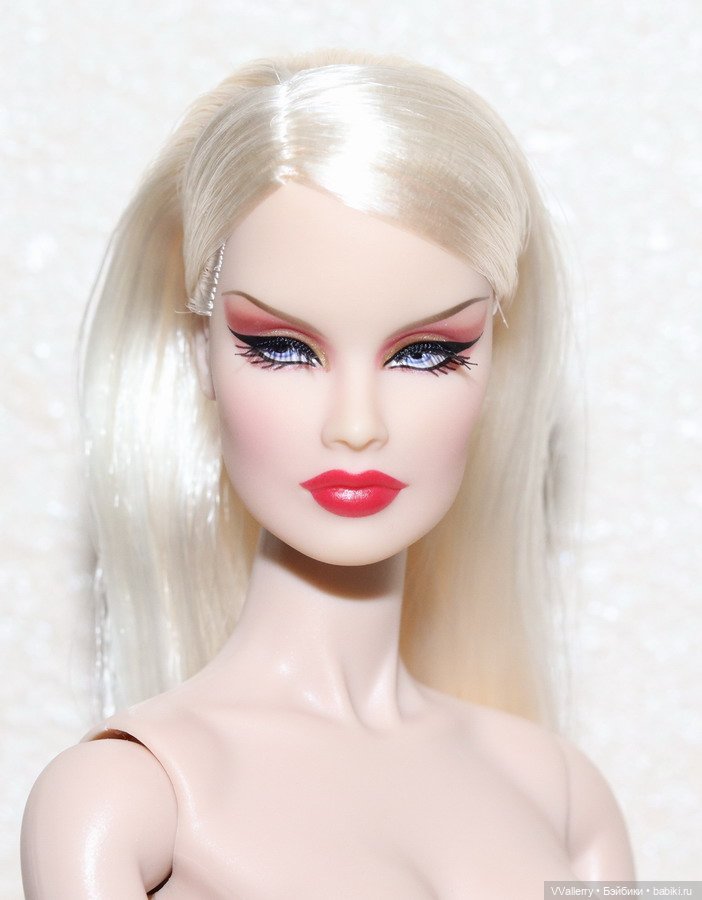 Surrealist Gala Véronique нюд (фото 3)