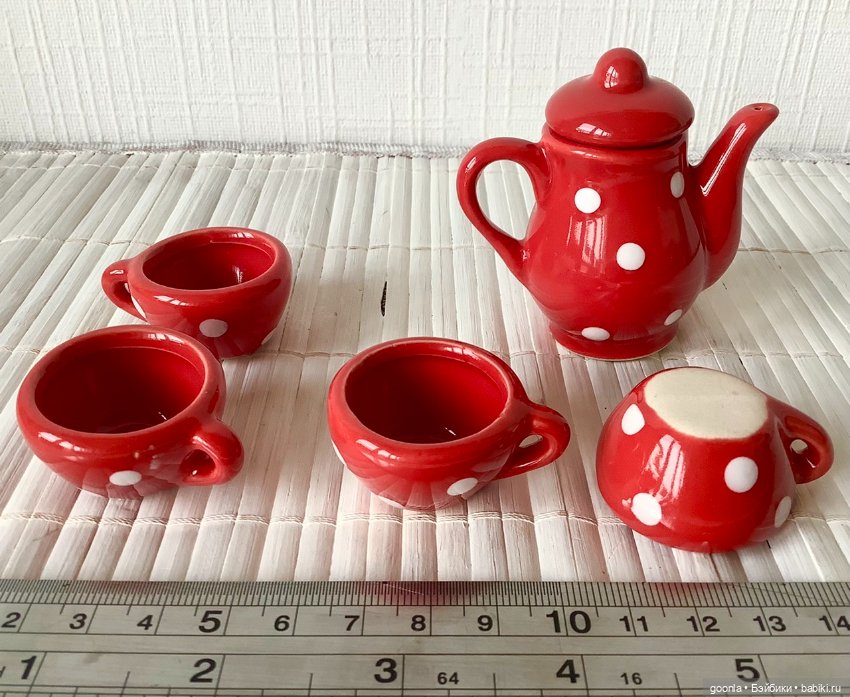 Посуда для кукол из разных наборов (фото 2)