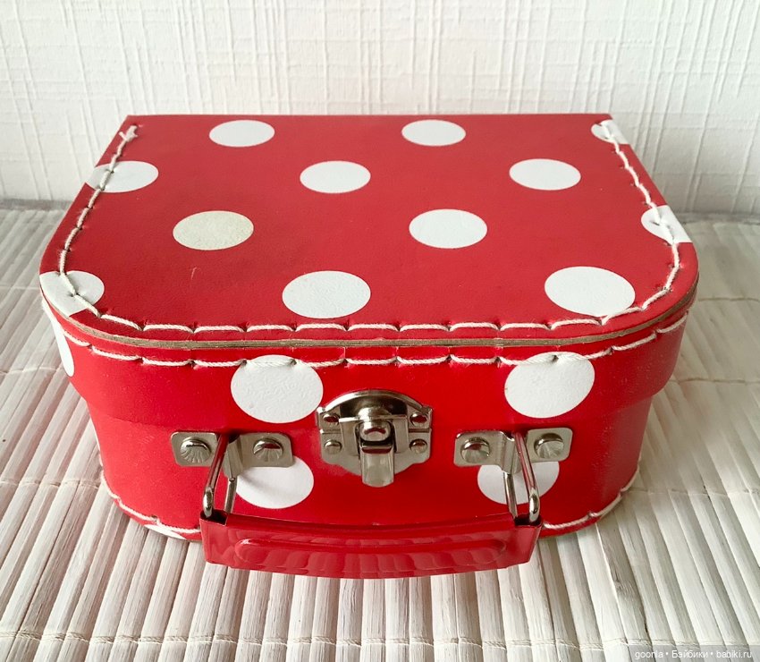 Посуда для кукол из разных наборов (фото 4)