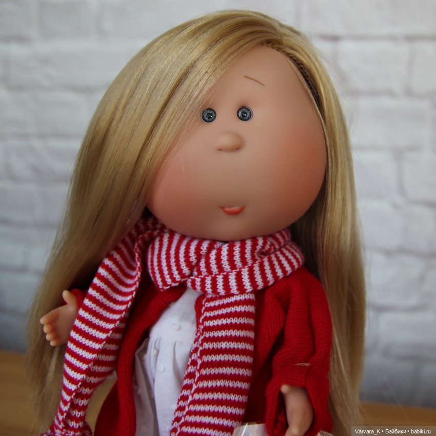 Nines D Onil кукла Mia Мия Speсial , красно-белый наряд, 30 см (фото 6)