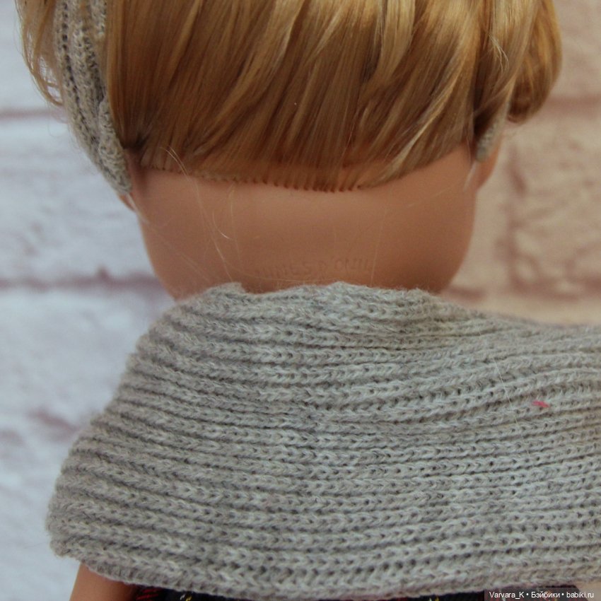 Nines D Onil кукла Мия блондинка, в клетчатом платье , 30 см (фото 8)