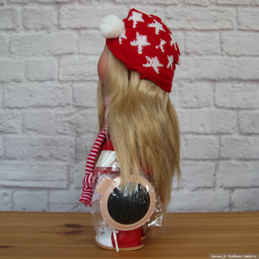 Nines D Onil кукла Mia Мия Speсial , красно-белый наряд, 30 см (фото 3)