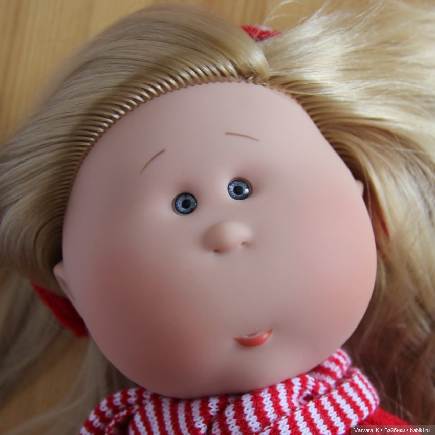 Nines D Onil кукла Mia Мия Speсial , красно-белый наряд, 30 см (фото 9)