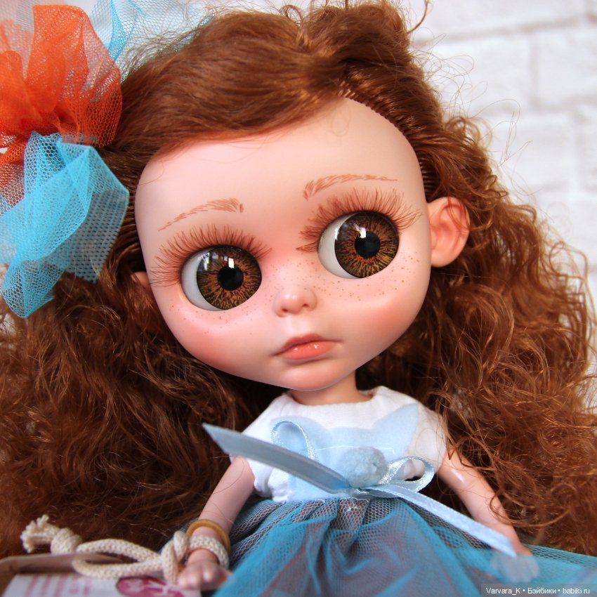 Berjuan Biggers Биггерс Зои Давон, 32 см