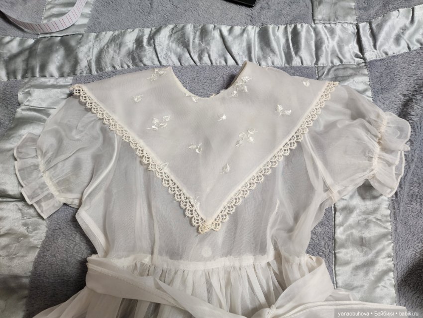 Винтажное детское платье с нижним платьем в комплекте для большой куклы (фото 3)