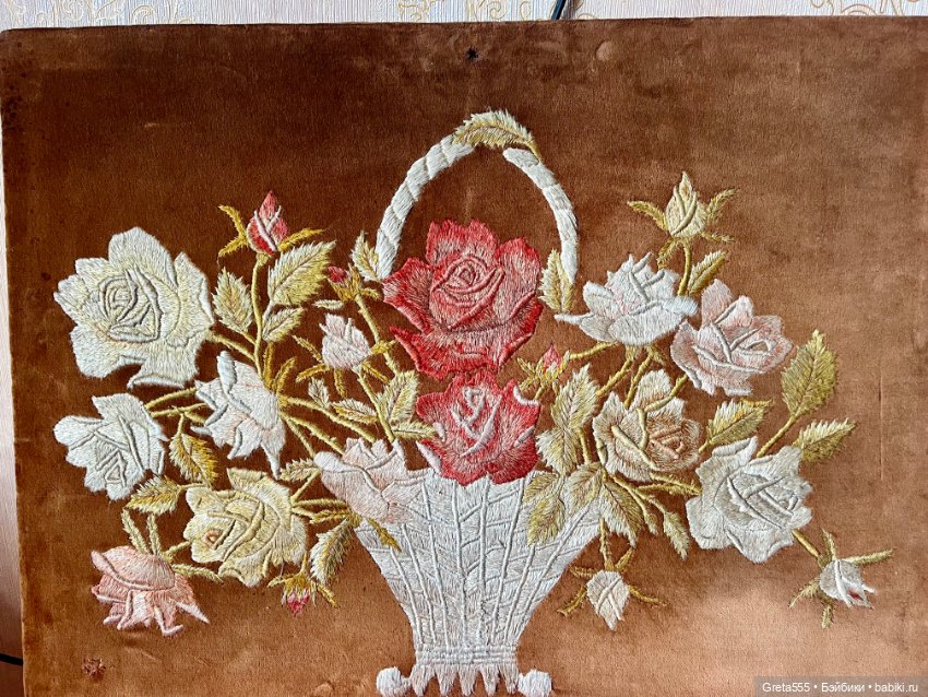 Шикарная старинная вышивка, на коричневом бархате , 1946- 1947 год (фото 7)