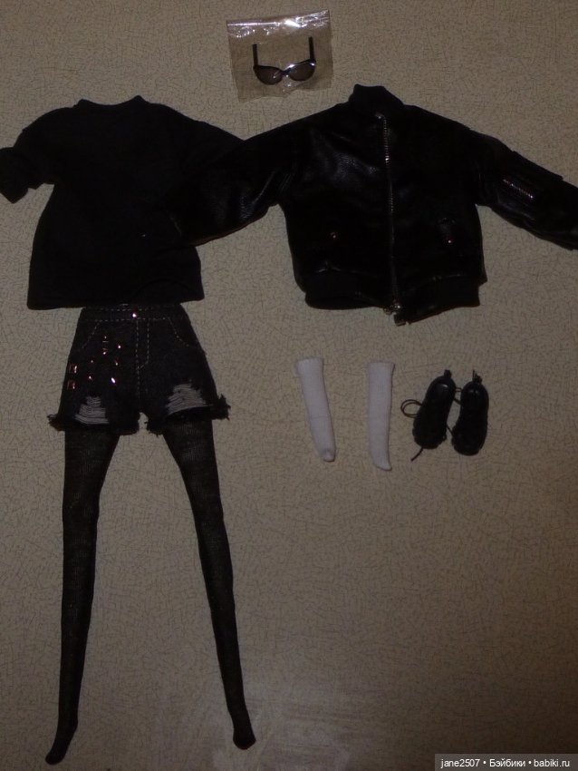Полный аутфит Defa Lucy Model 05 новый (размер Барби, Поппи Паркер)