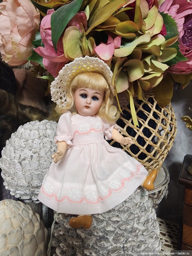 Антикварная малявочка Каммер Рейнхард на флаппер теле, рост 16 см (фото 4)