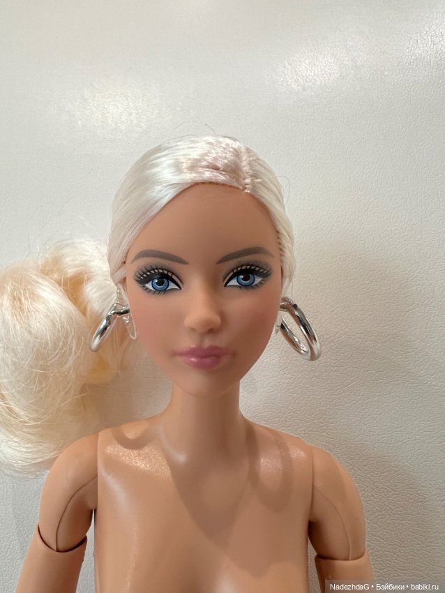 Барби базовая 02 Карл Нюд