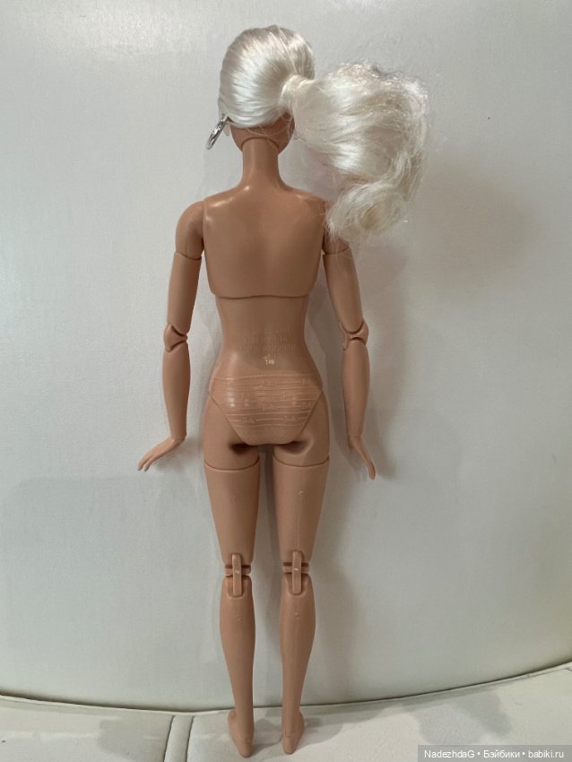 Барби базовая 02 Карл Нюд
