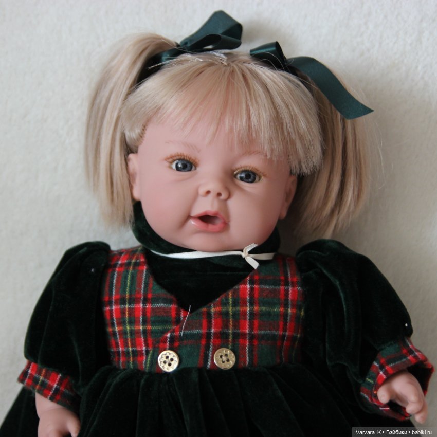 Мягконабивная кукла Rauber Карла в зеленом платье, (фото 10)
