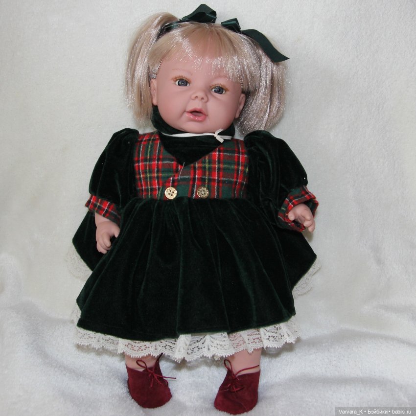 Мягконабивная кукла Rauber Карла в зеленом платье, (фото 9)