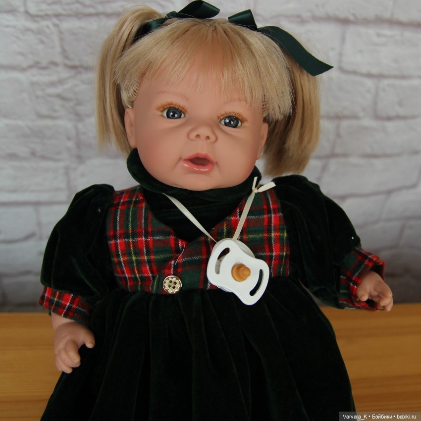 Мягконабивная кукла Rauber Карла в зеленом платье, (фото 8)