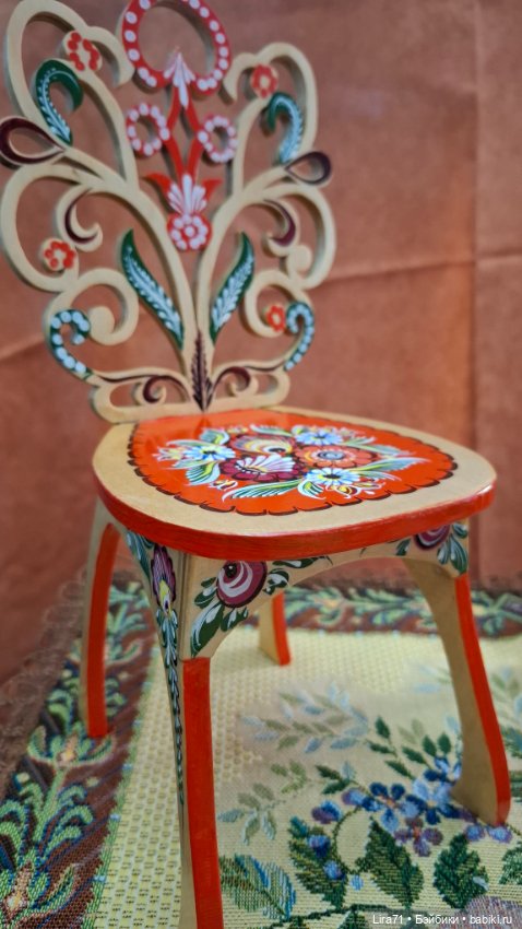 Мебель с ручной городецкой росписью