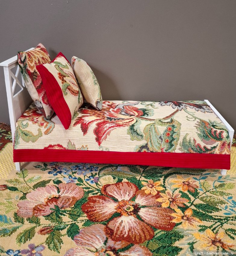 Кроватка с матрацем и постельный бельём (фото 3)