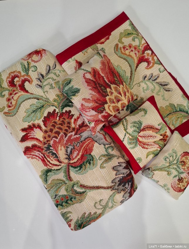 Кроватка с матрацем и постельный бельём (фото 5)