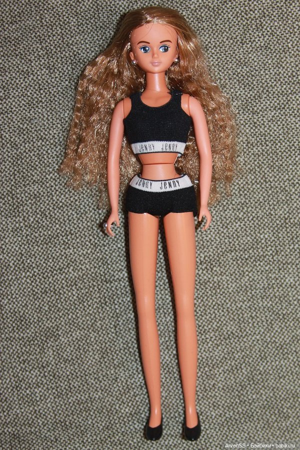 Винтажная тановая подружка Дженни Кисара