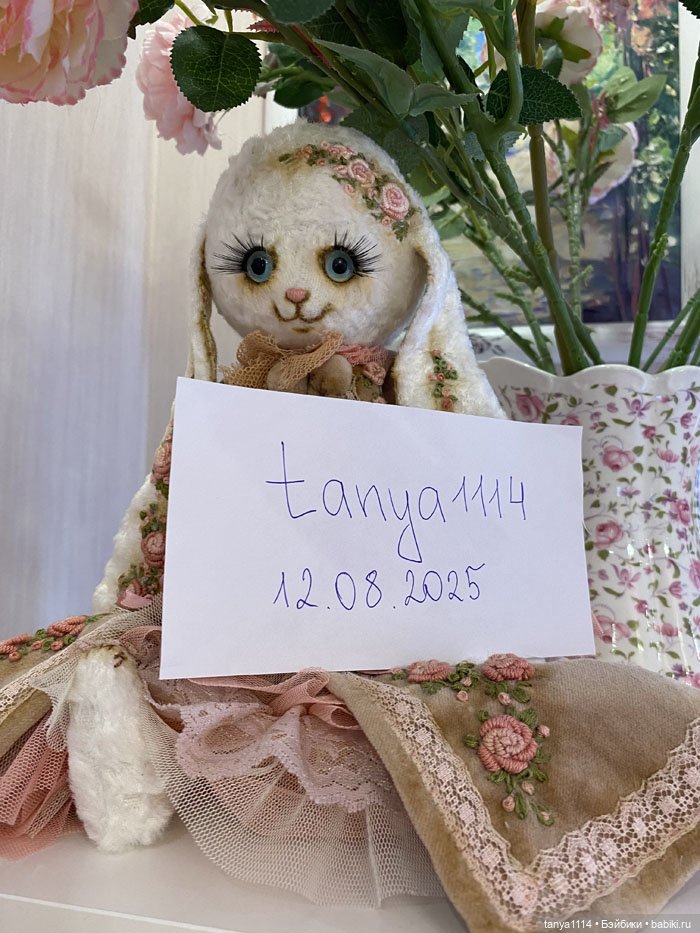 Плюшевая зайка "Анжелика" ручной работы (фото 4)