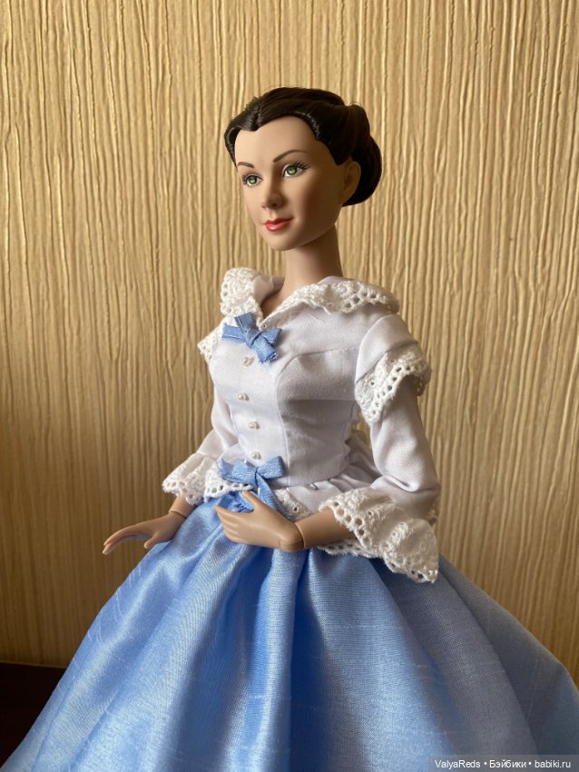 Scarlett O’Hara Sewing Circle Tonner