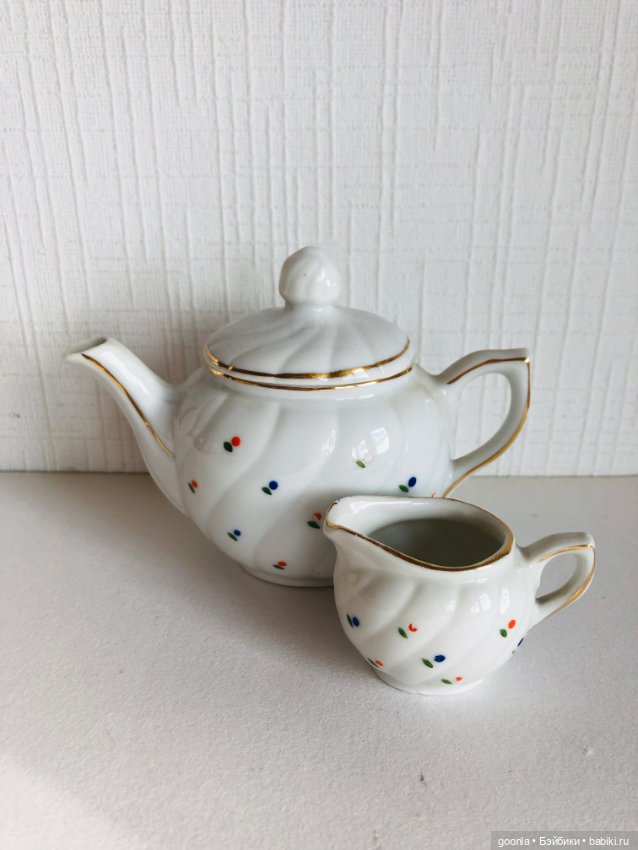 Чайник и молочник для больших кукол (фото 2)