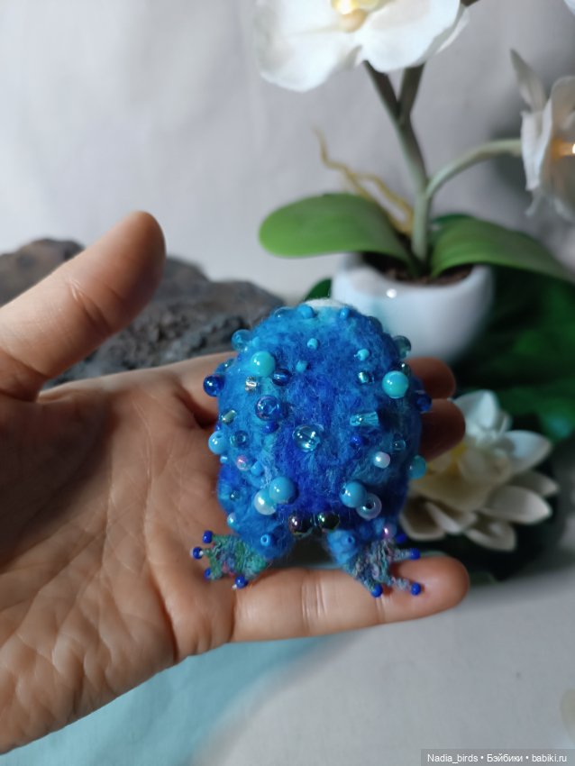 Голубая жабка — Авторские игрушки (фото 3)