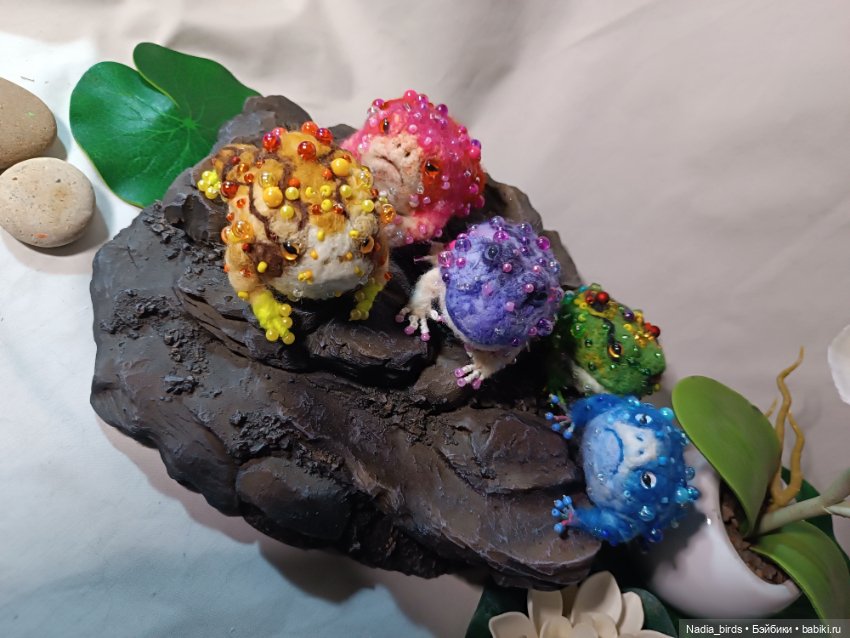 Голубая жабка — Авторские игрушки (фото 6)