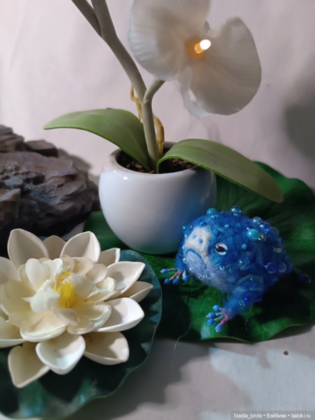 Голубая жабка — Авторские игрушки (фото 4)