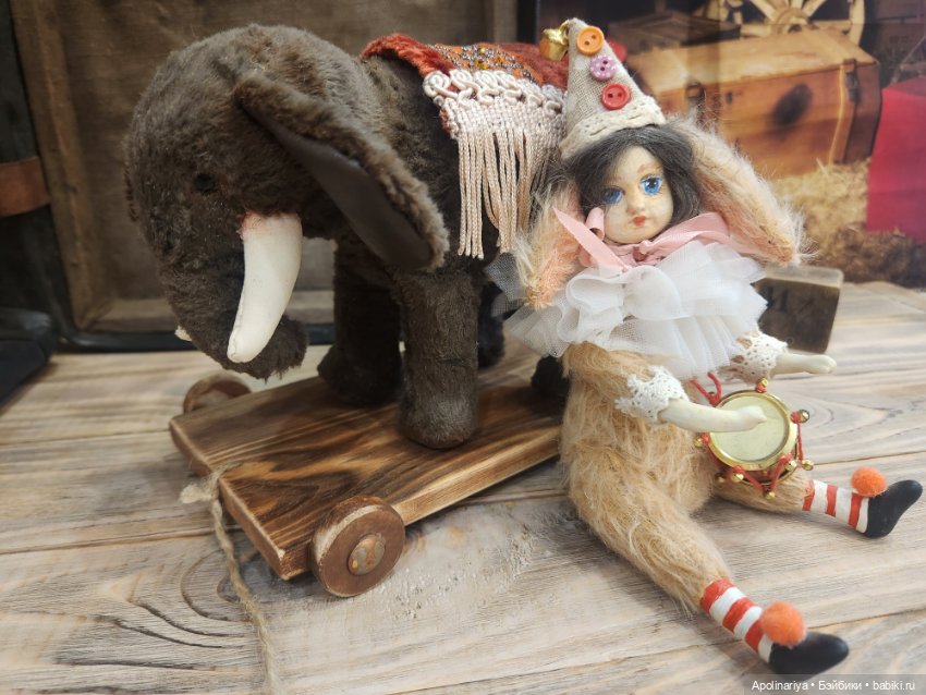 Винтажный Цирковой Слон на тележке (фото 3)