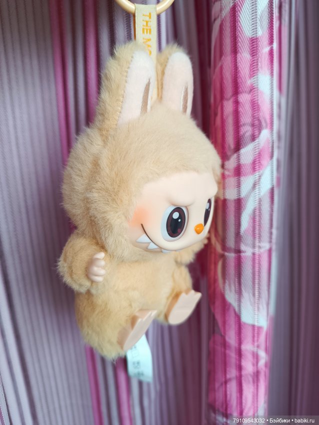 Бежевый Labubu Baba Have a seat Pop Mart, оригинал (фото 2)
