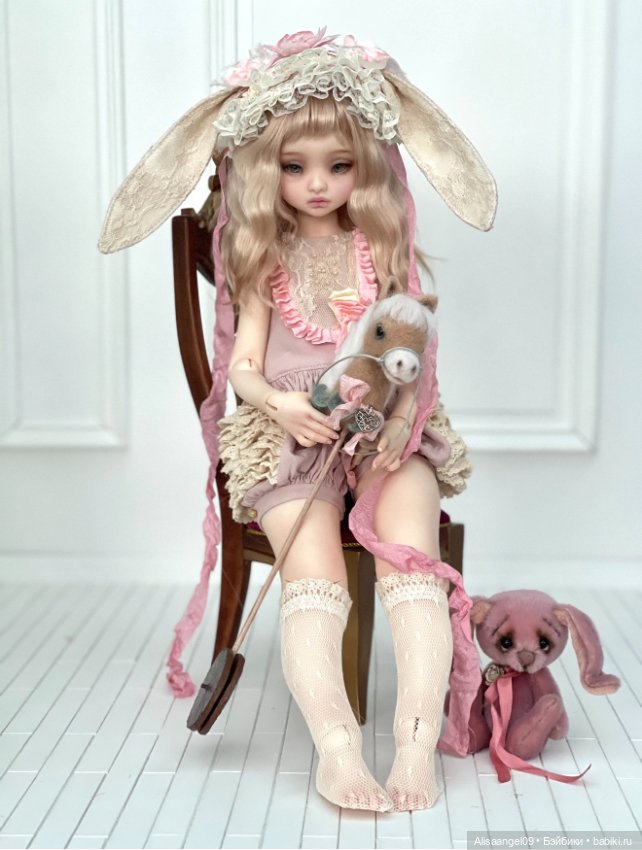 Аутфит на Роуз от dustofdolls