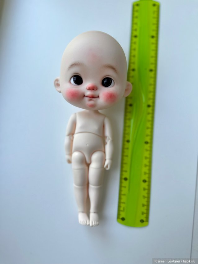 Большая голова Yeyedoll с крутым мейком (фото 6)