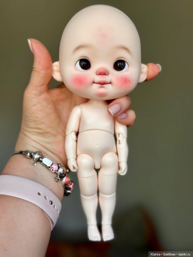 Большая голова Yeyedoll с крутым мейком (фото 7)