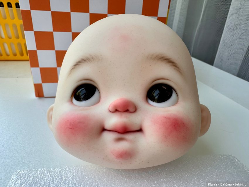 Большая голова Yeyedoll с крутым мейком (фото 4)