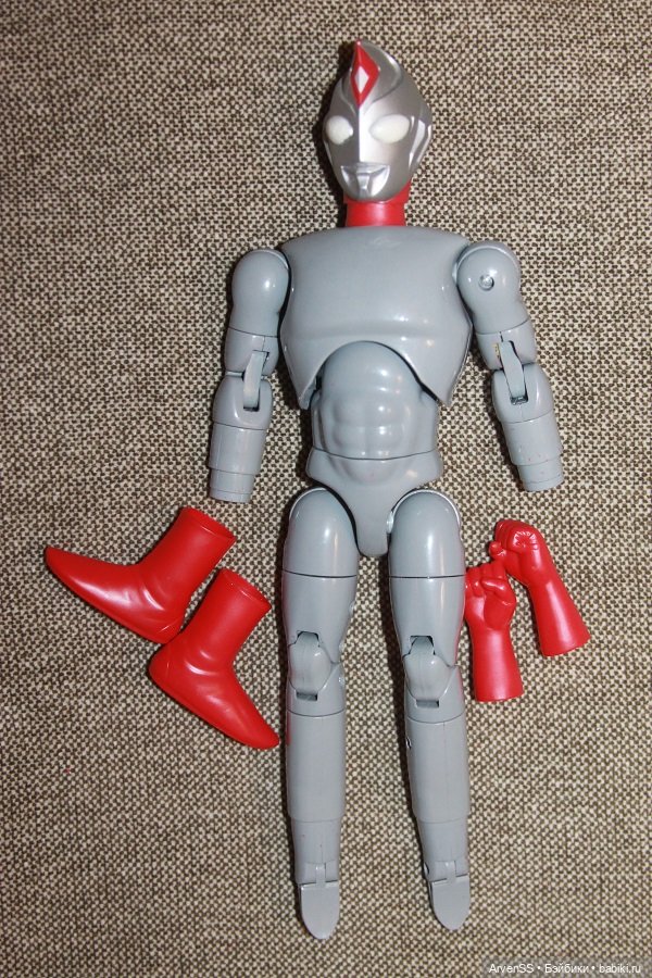 Винтажный герой вселенной "Ультрамен" компании Бандаи