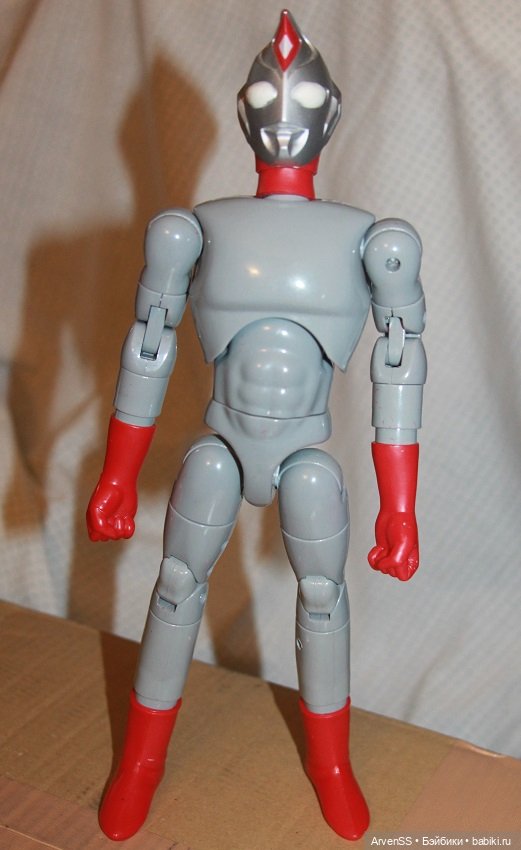 Винтажный герой вселенной "Ультрамен" компании Бандаи (фото 10)