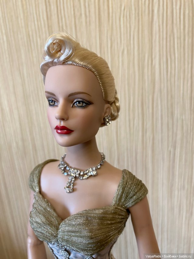 TONNER - ft.CLASSIC ELEGANCE ft. SYDNEY CHASE (фото 3)