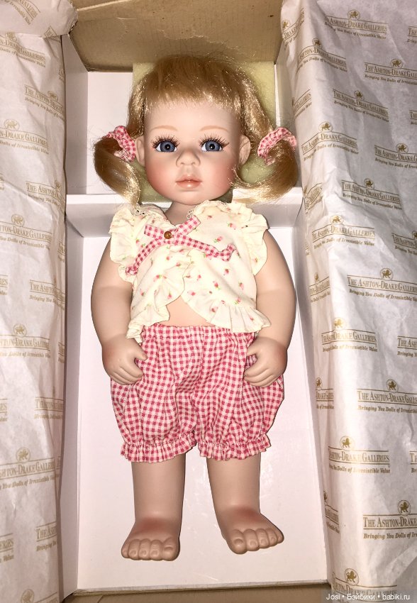 Очаровашка Пэгги полностью фарфоровая