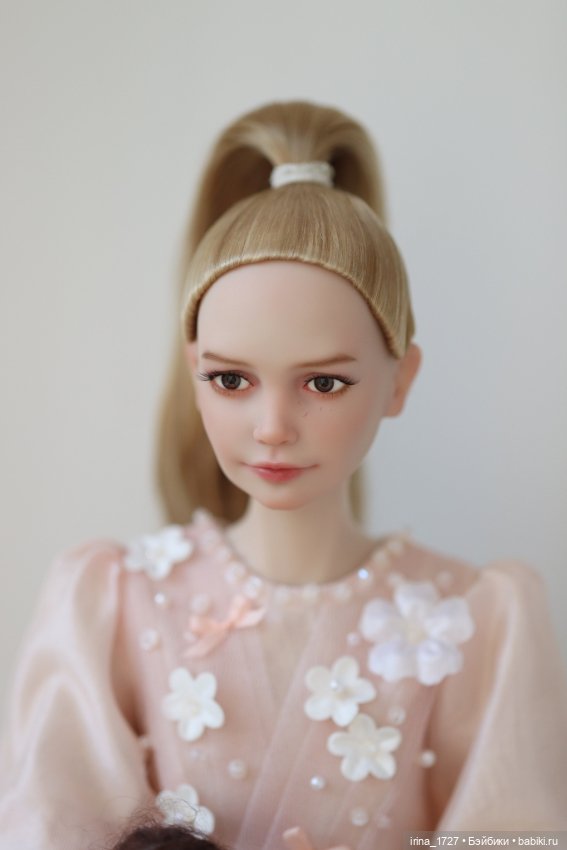 Паричок на кукол Анны Добряковой