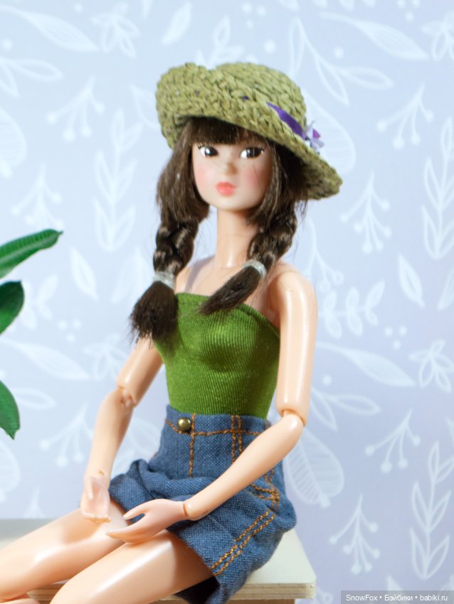 Соломенная шляпка для кукол с обхватом головы 9,5 см