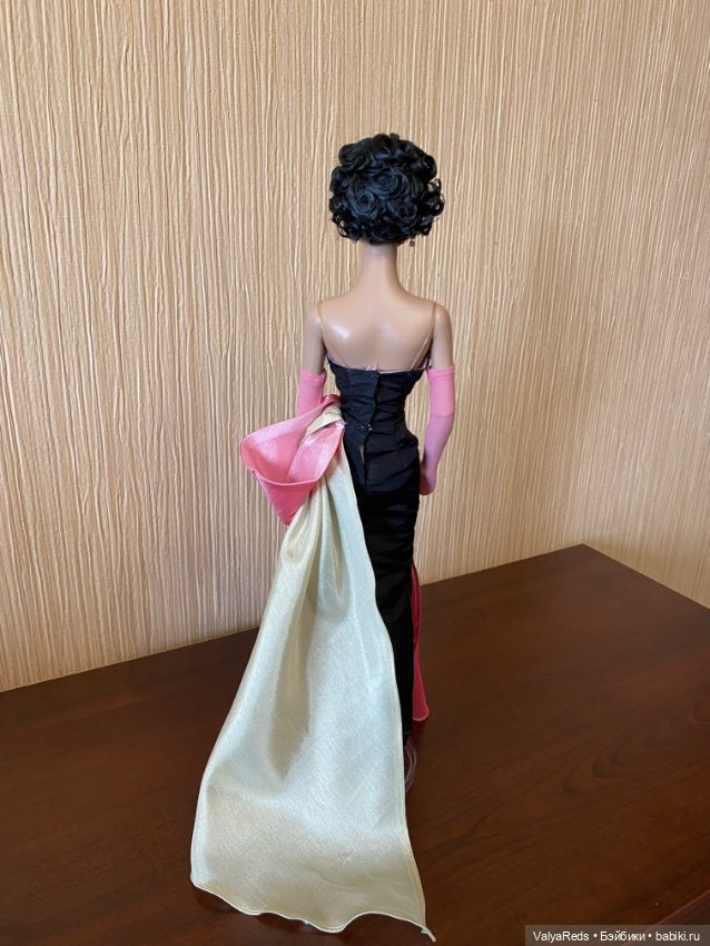 Short and Sassy — Фэшн (фото 4)