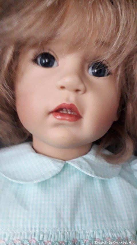 Коллекционная виниловая кукла (фото 8)