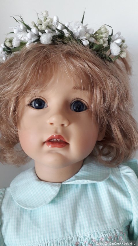 Коллекционная виниловая кукла (фото 3)