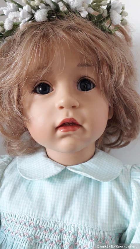 Коллекционная виниловая кукла (фото 4)